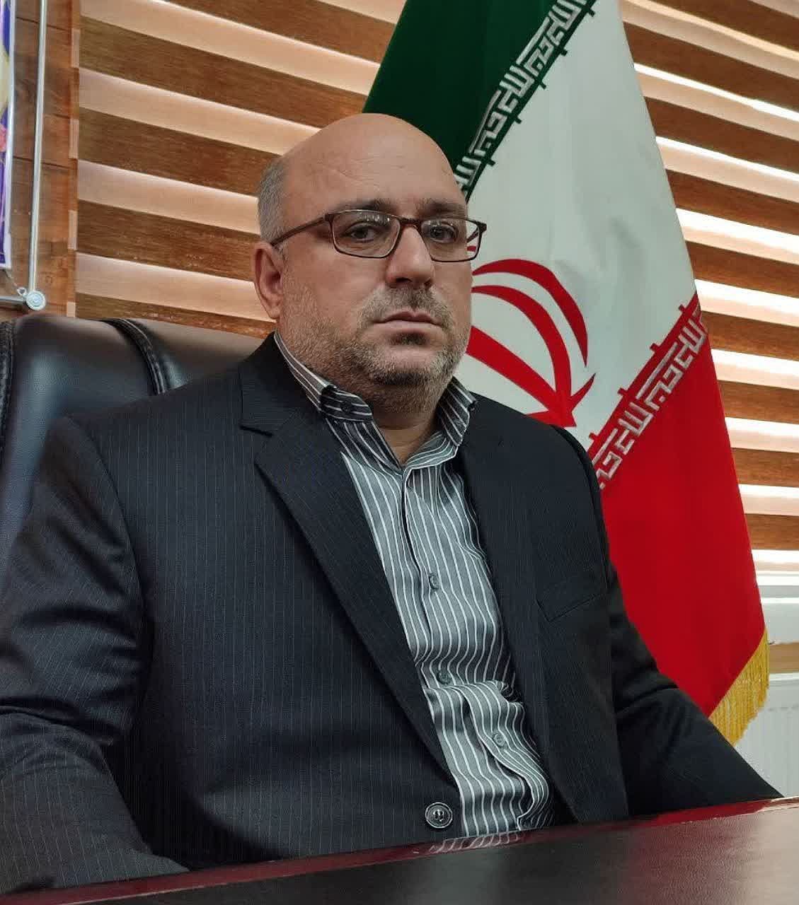 ✳️ حجت اله اکبری فرماندار ایوان، در پیامی، 29 فروردین روز ارتش جمـهوری اسلامی ایران را تبریک گفت.